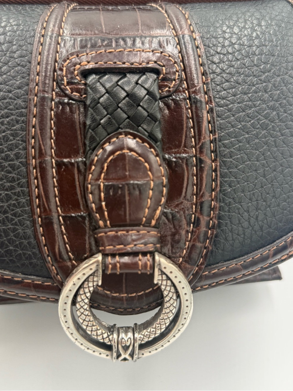 Brighton Vintage Leather Crossbody Wallet with Silver Ring - Picture 8 of 13